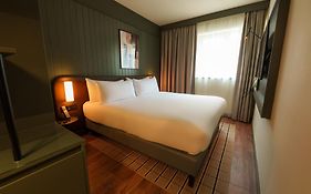 Honest Budapest By Chic & Basic