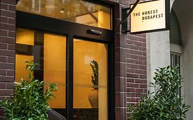The Honest Budapest By Chic & Basic